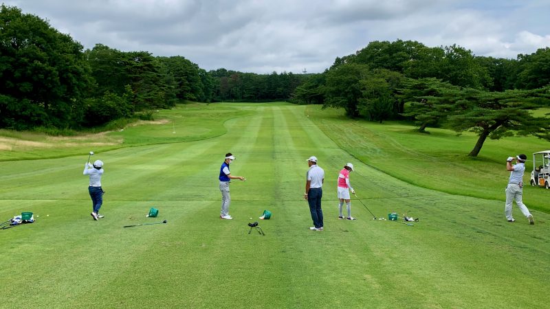 GEN-TENコースレッスン強化合宿トライフィールド左足下がりショット