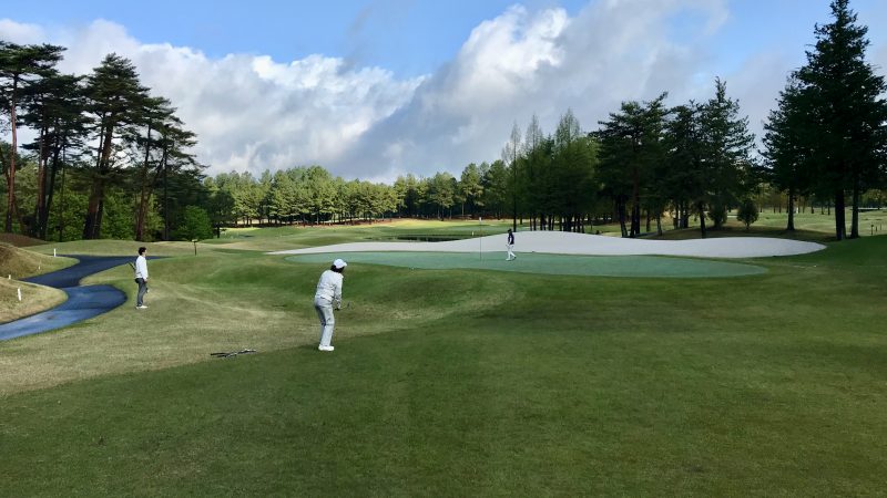 GEN-TENコースレッスンDC静ヒルズCCPar3コースアプローチ