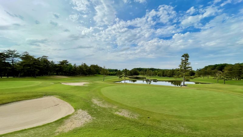 GEN-TENコースレッスンハーフラウンド武蔵松山CC18番ホールグリーンバック