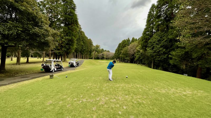 GEN-TENコースレッスンリラックスレッスンPar3ティショット